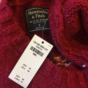 Abercrombie & Fitch Sweaters - NWT Abercrombie & Fitch red and white knit sweater Abercrombie & Fitch Sweaters - NWT Abercrombie & Fitch red and white knit sweater